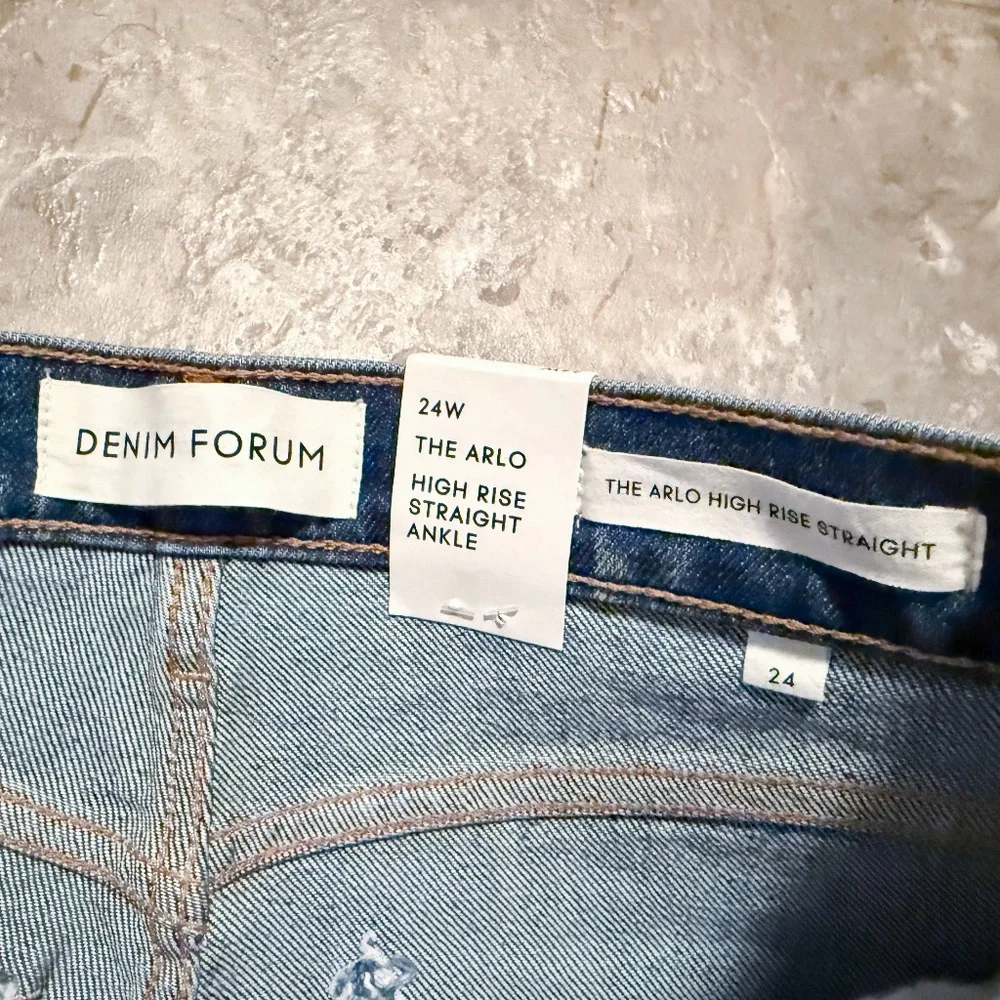 NWT Aritzia Denim Forum Arlo Jeans — Size 24 - Picture 3 of 4